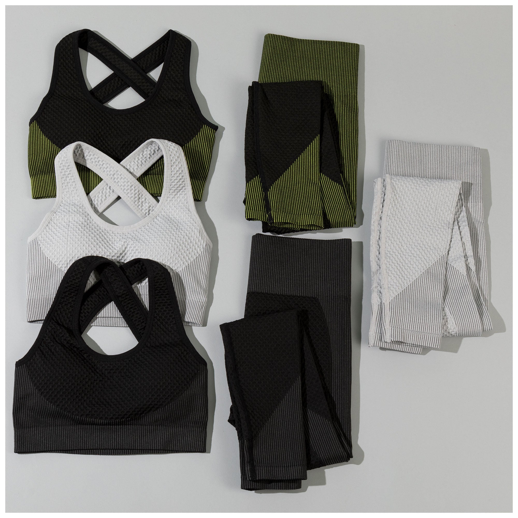 Textured Leggings Sports Bra Activewear Set for Women Fitness